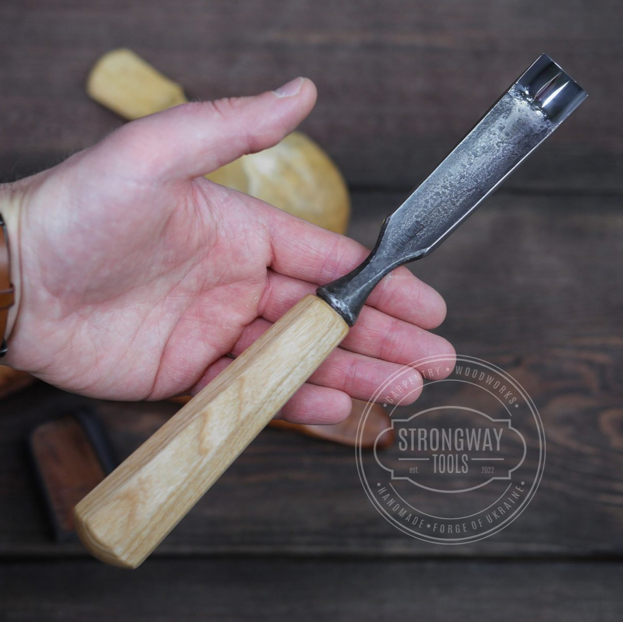 Strongway 25mm Bent Gouge for making kuksa, spoons, bowls - Wood Tamer