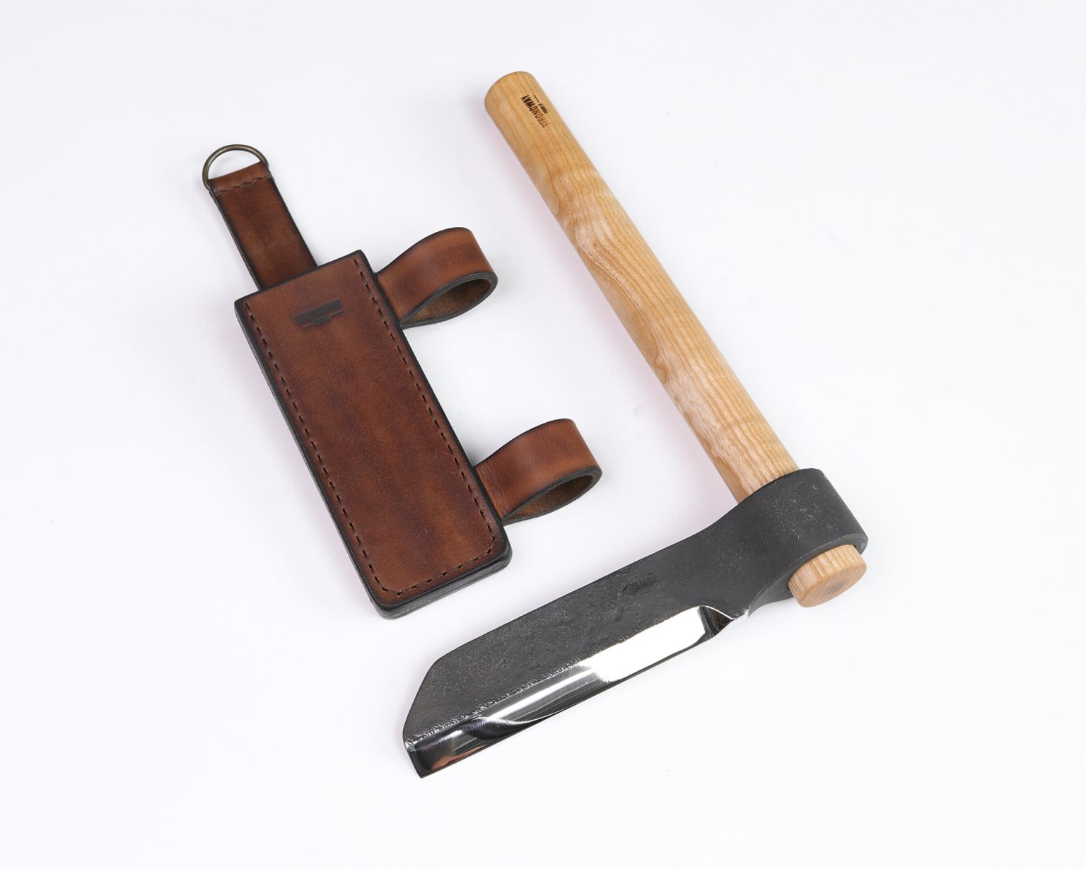 Strongway Small Froe with Leather Sheath - Wood Tamer