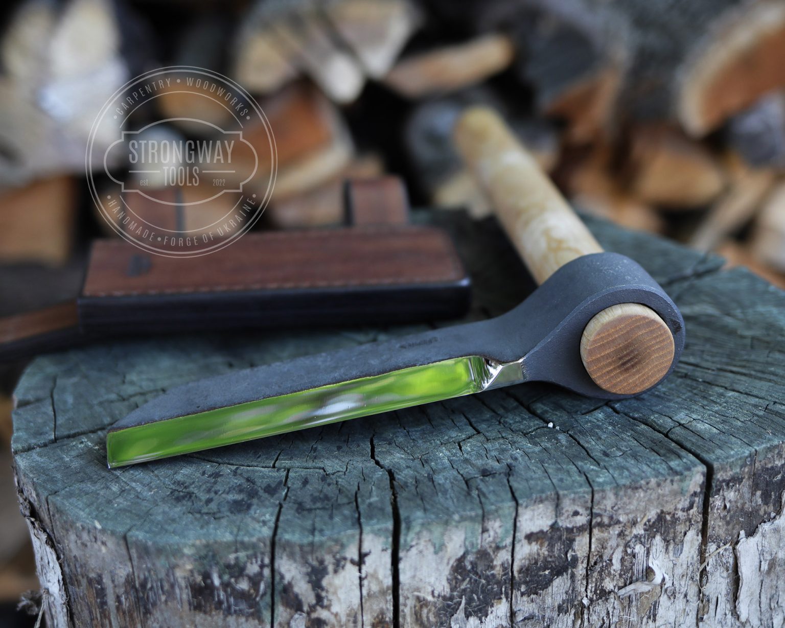 Strongway Small Froe with Leather Sheath - Wood Tamer