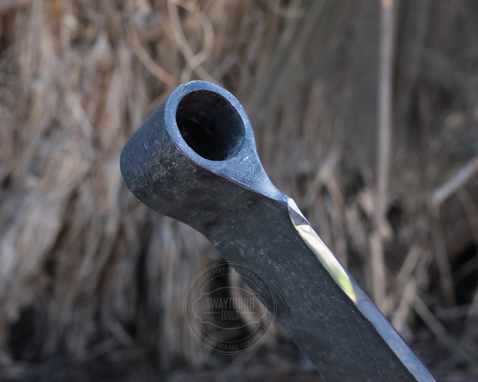 Strongway Hand-Forged Splitting Froe With Two Replaceable Handles - Wood Tamer