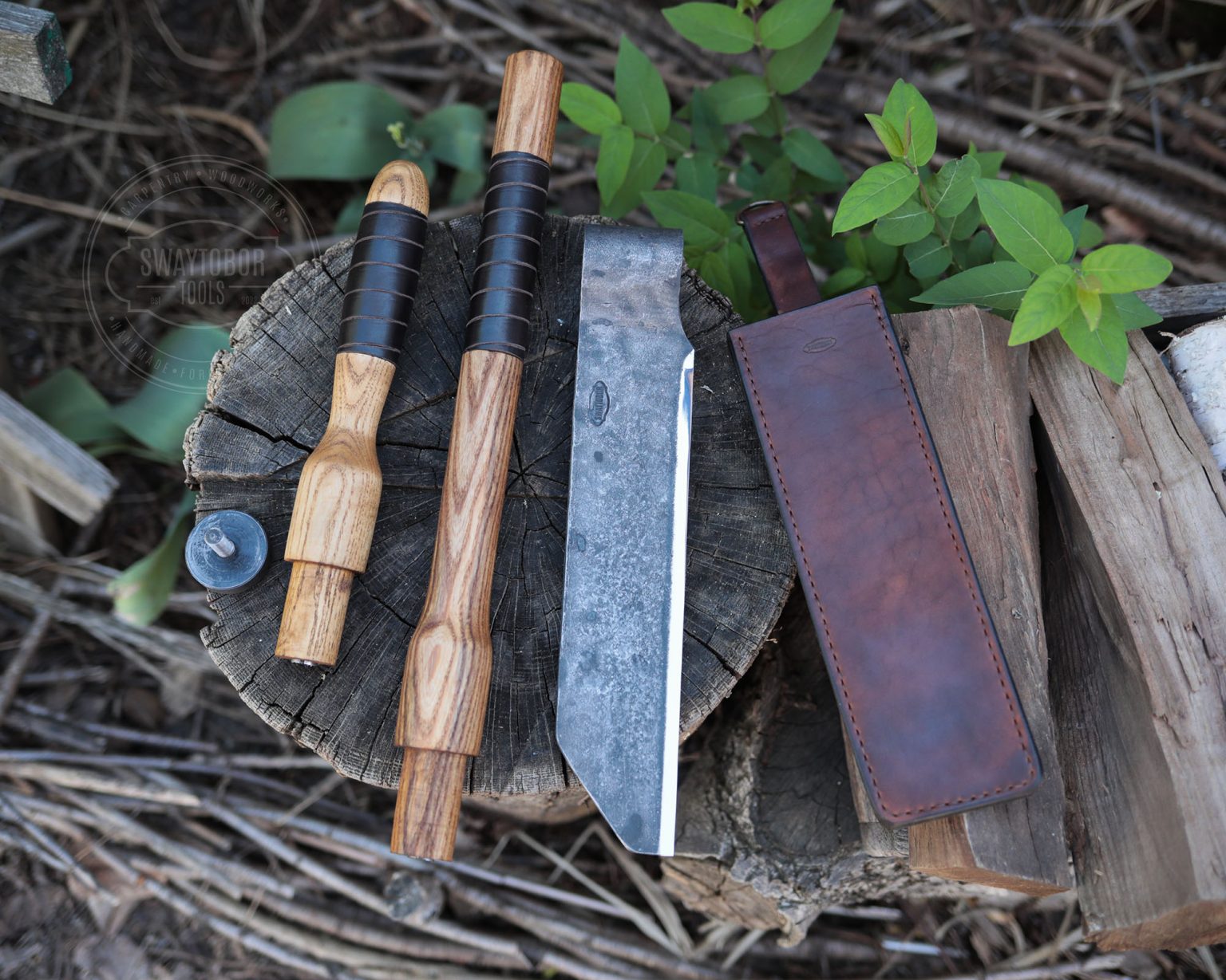 Strongway Hand-Forged Splitting Froe With Two Replaceable Handles - Wood Tamer