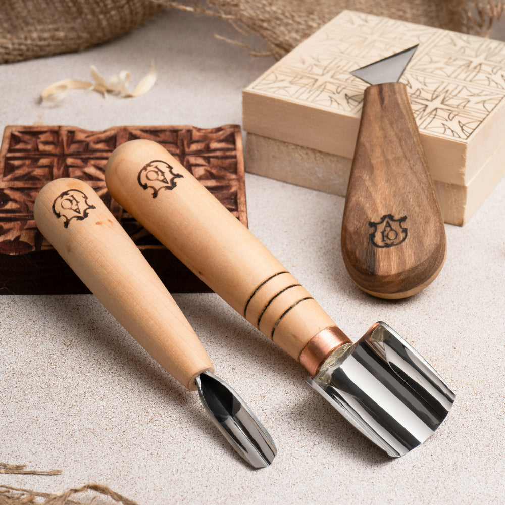 Stryi Basic Wood Carving Tools Set with Contoured Strop and Compound - Wood Tamer