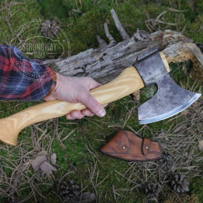 Strongway Finnish Carving Axe 860 - Wood Tamer