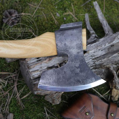 Strongway Finnish Carving Axe 860 - Wood Tamer