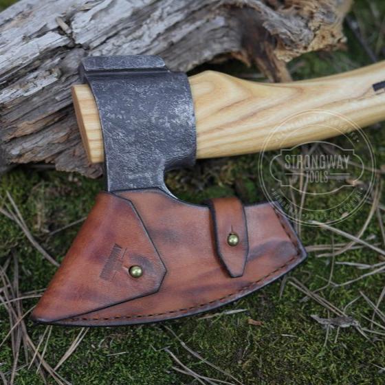 Strongway Finnish Carving Axe 860 - Wood Tamer