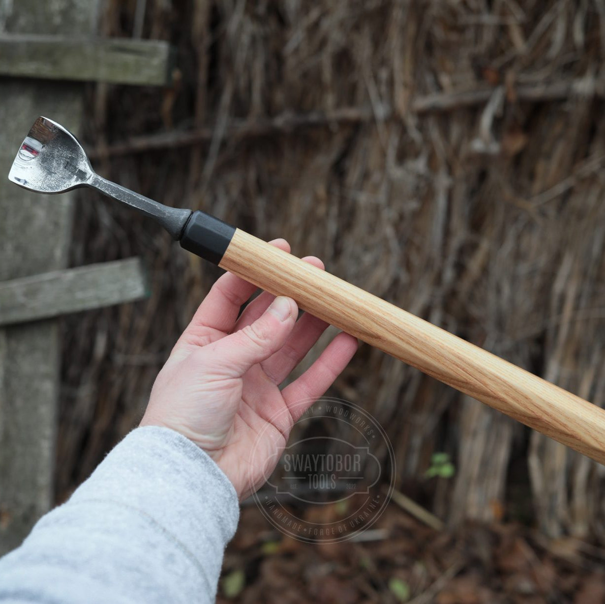 Strongway 40mm Long Handle Bent Gouge for making kuksa and bowls - Wood Tamer