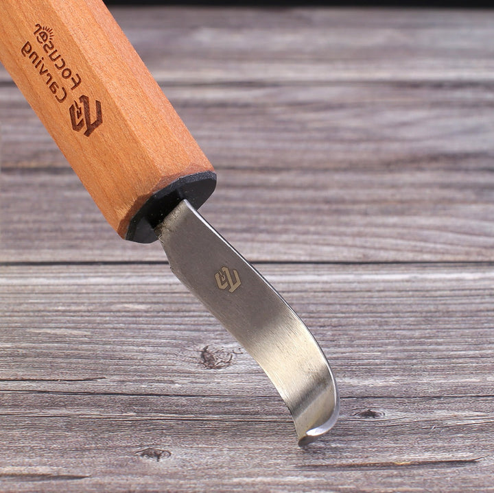 Focuser 52100 Hook Knife - Wood Tamer