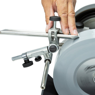Jig for gouges and turning cutters